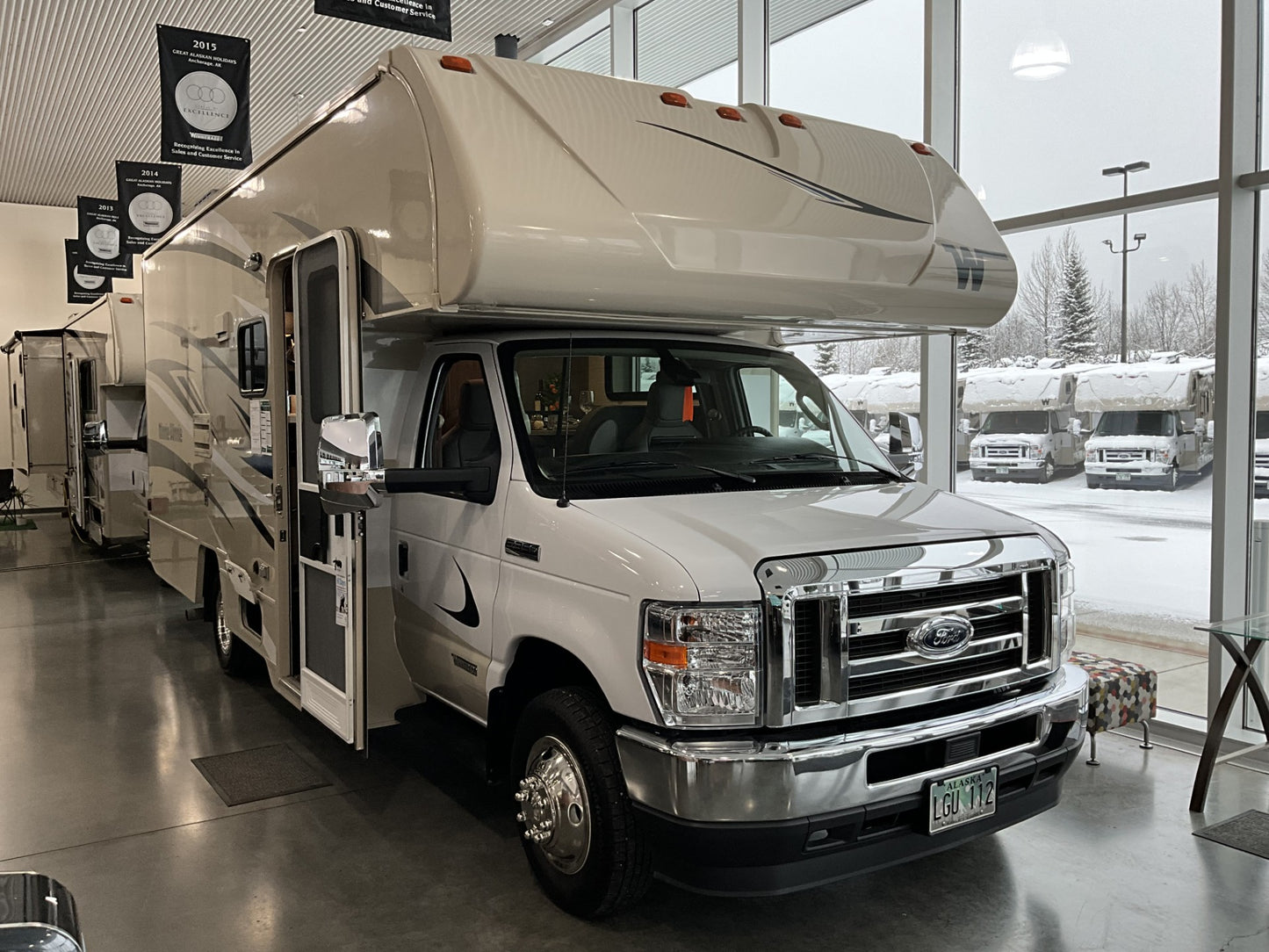 2023 Winnebago Minnie Winnie 22M