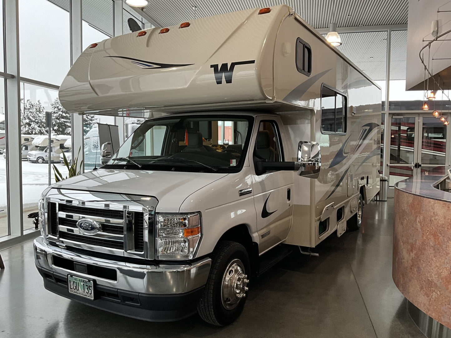 2024 Winnebago Minnie Winnie 25B