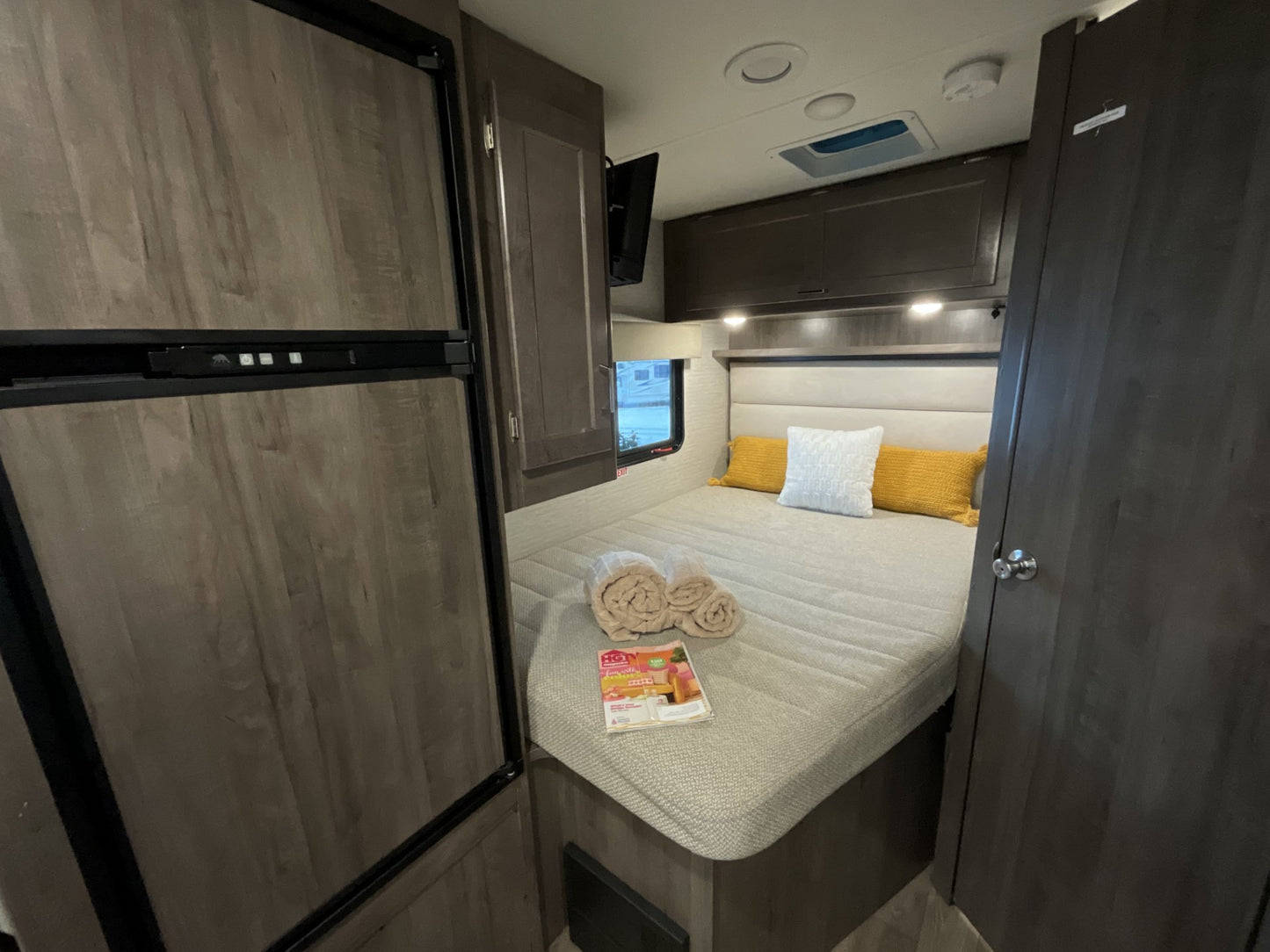 2024 Winnebago Minnie Winnie 25B