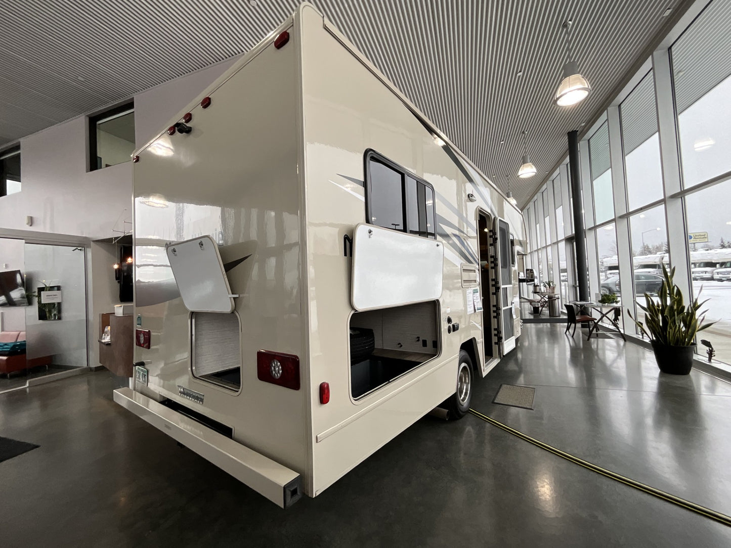 2024 Winnebago Minnie Winnie 25B