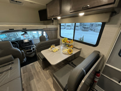 2024 Winnebago Minnie Winnie 25B