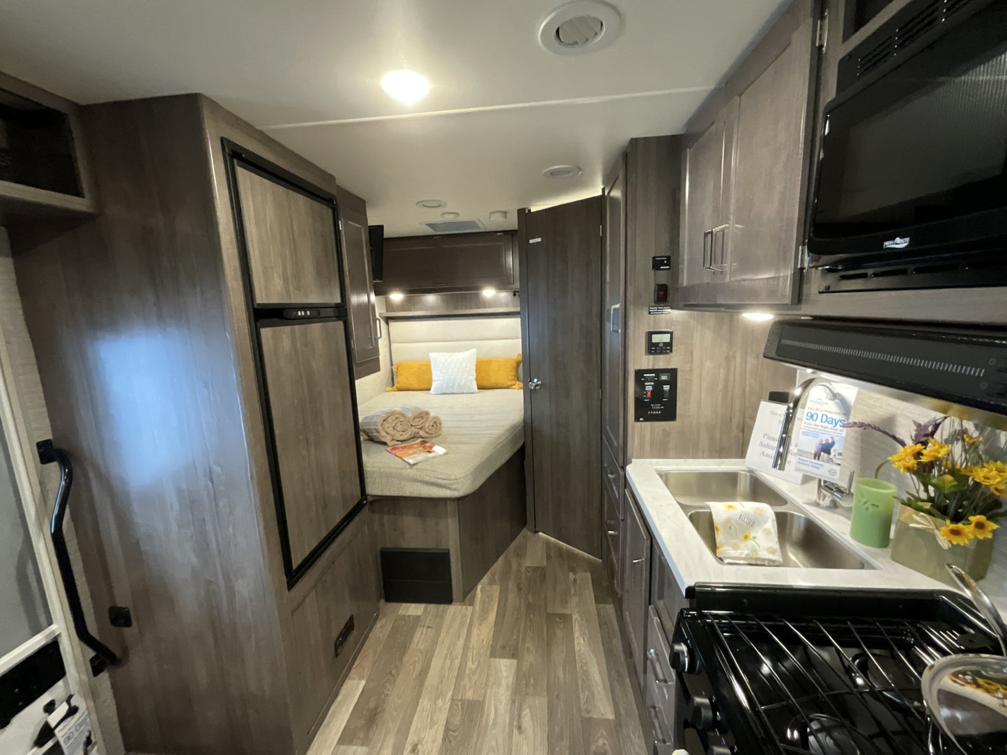 2024 Winnebago Minnie Winnie 25B