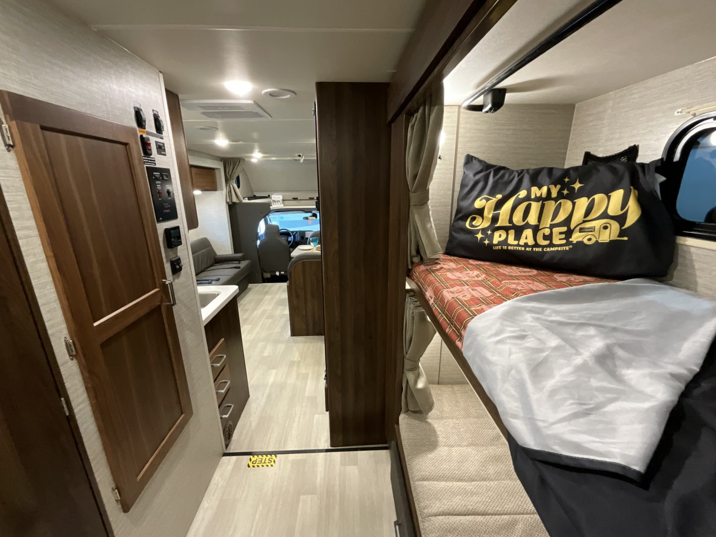 2023 Winnebago Minnie Winnie 31H Bunkhouse