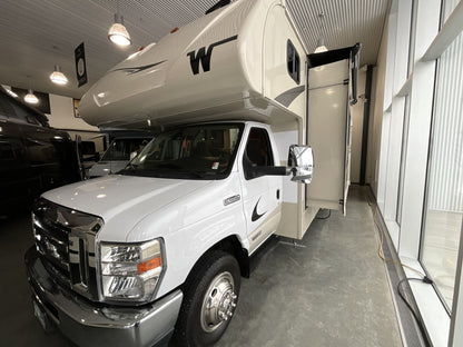 2023 Winnebago Minnie Winnie 31H Bunkhouse