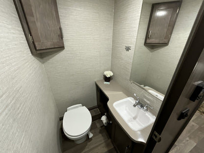 2023 Winnebago Minnie Winnie 31K