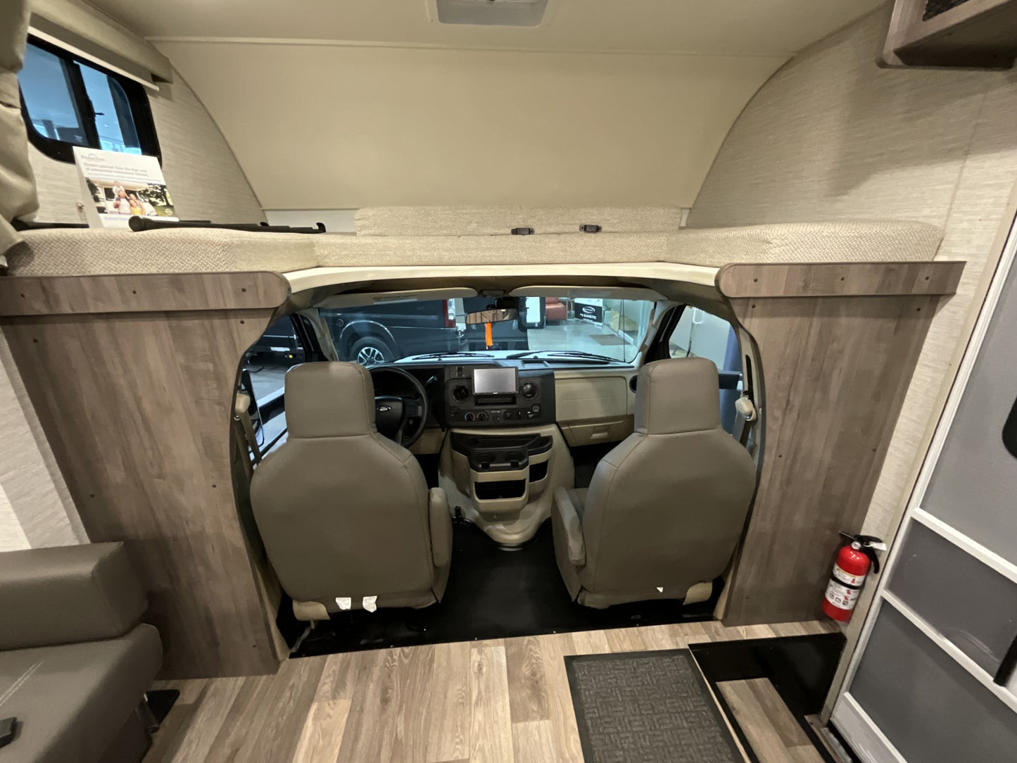 2023 Winnebago Minnie Winnie 31K