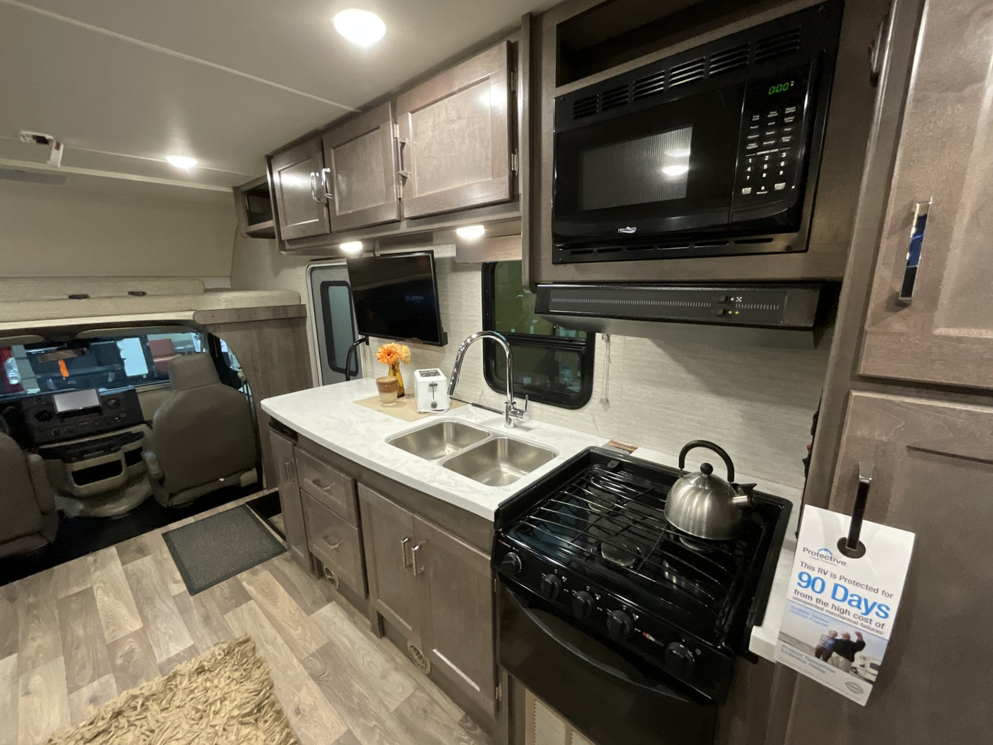 2023 Winnebago Minnie Winnie 31K