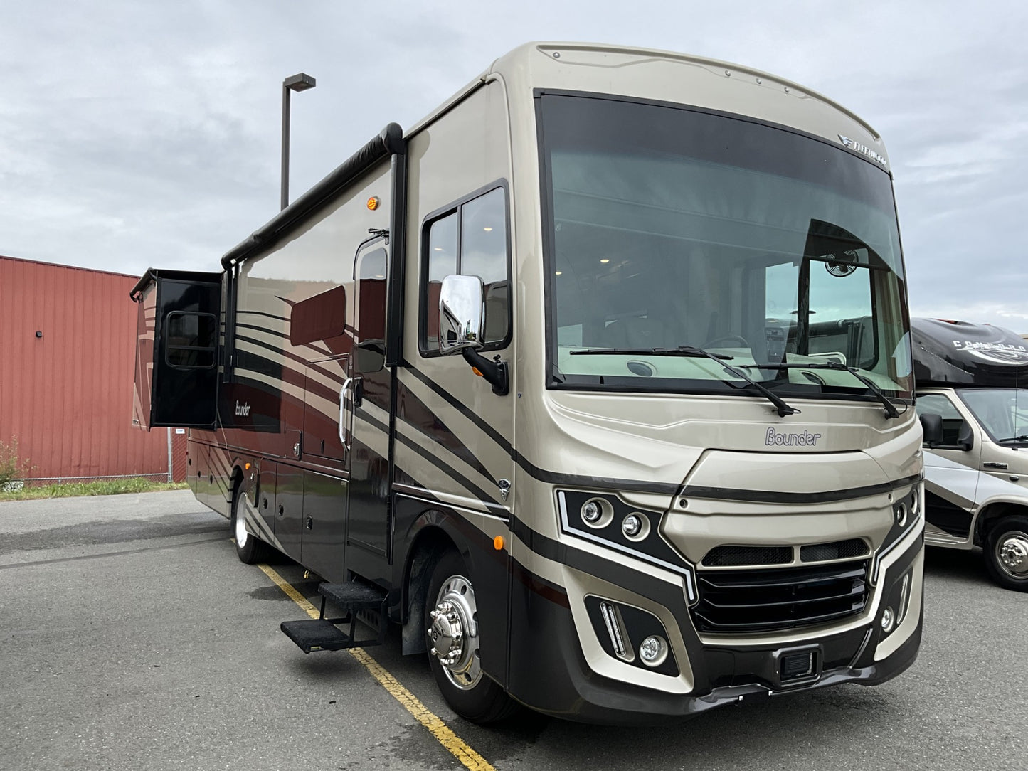 2024 Fleetwood Bounder 33C Trade-In