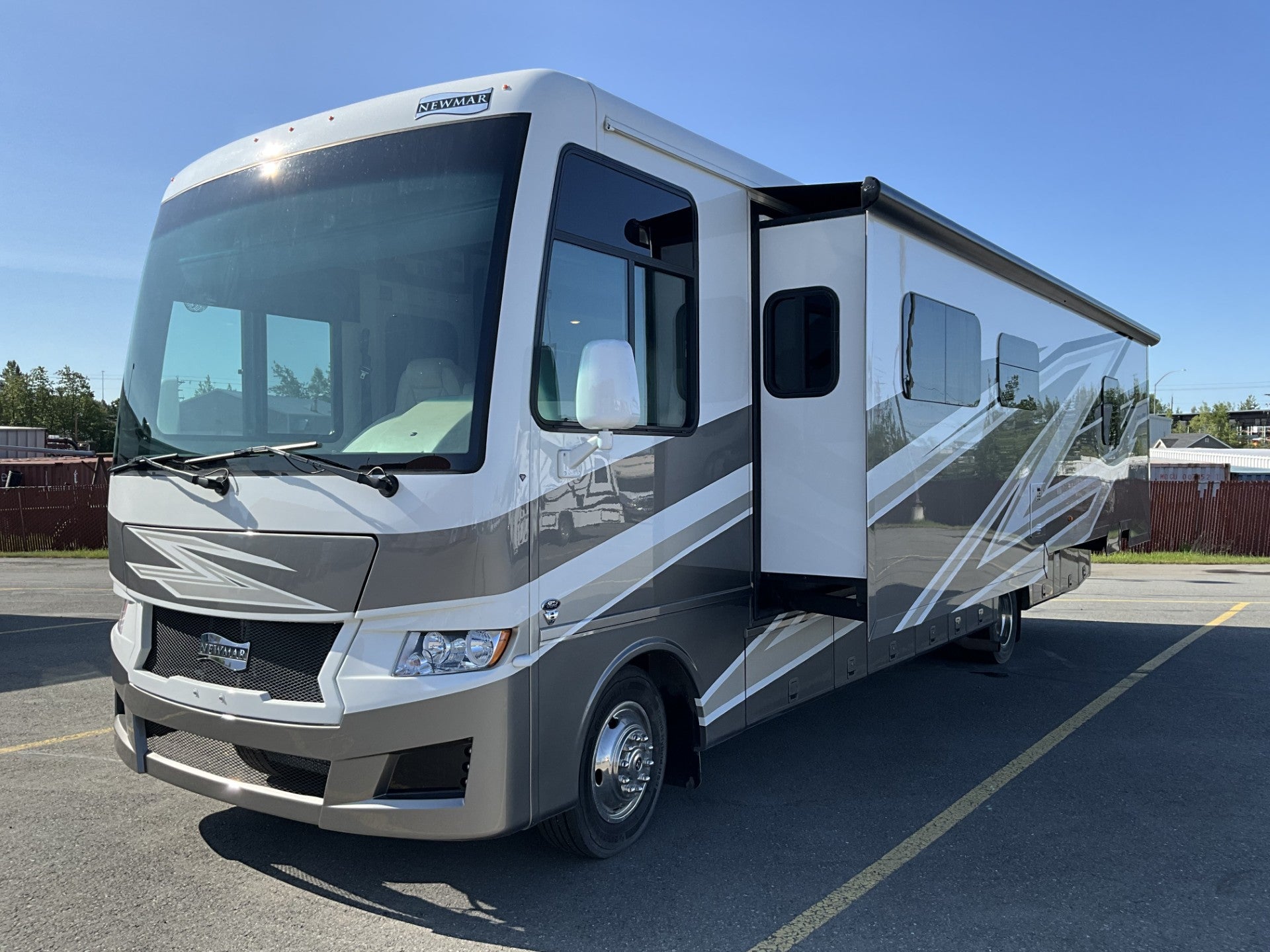 2026 Newmar Bay Star Sport 3225