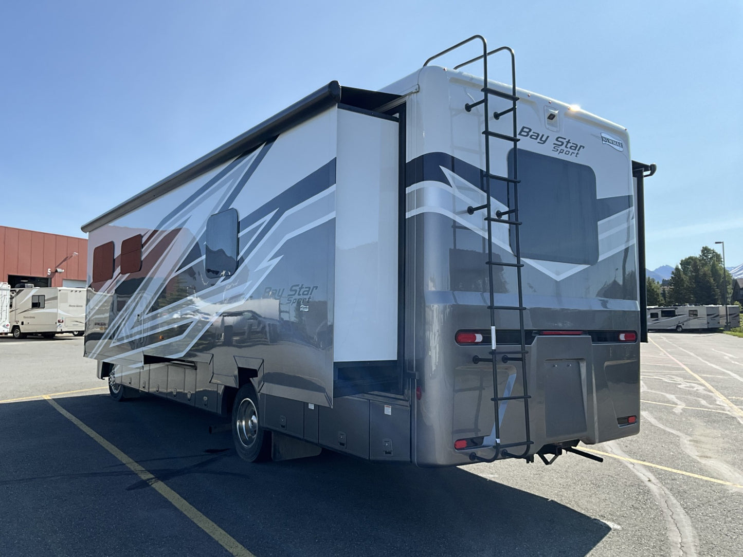 2026 Newmar Bay Star Sport 3225