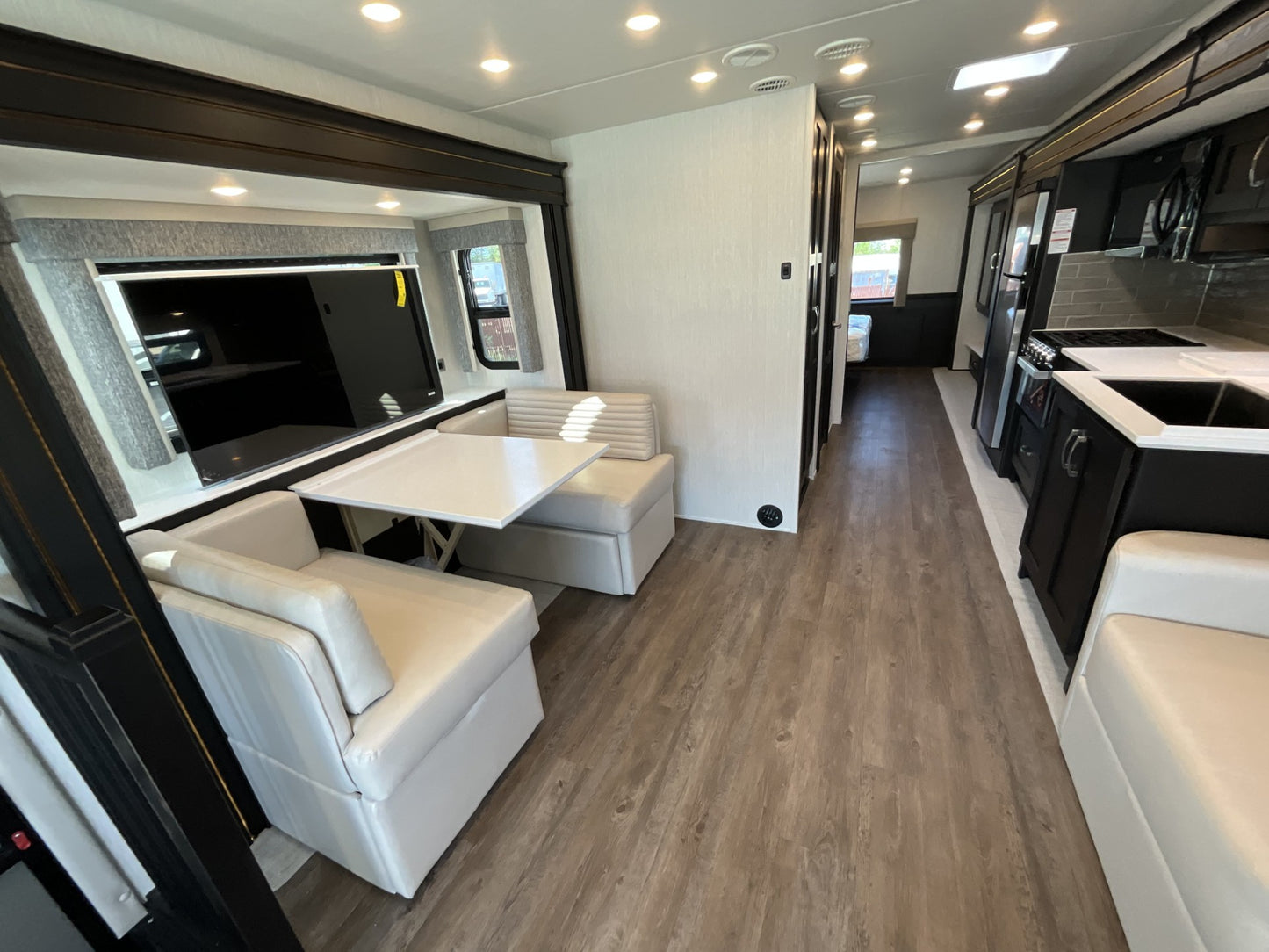 2026 Newmar Bay Star Sport 3225