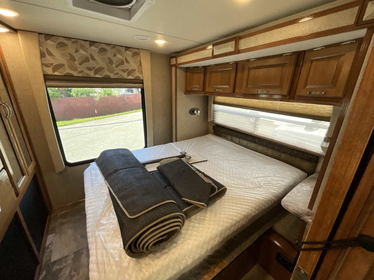 2019 Coachman Concord CNC300DSR Class C TRADE-IN