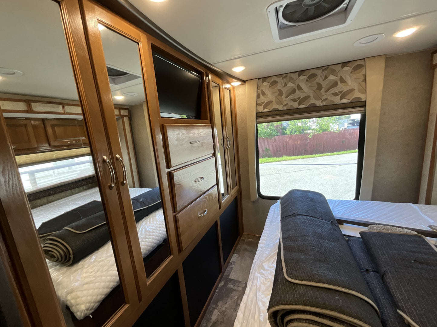 2019 Coachman Concord CNC300DSR Class C TRADE-IN