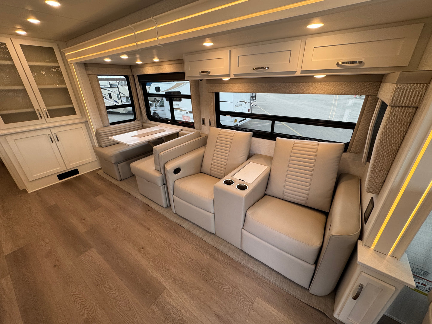 2026 Newmar Bay Star 3826