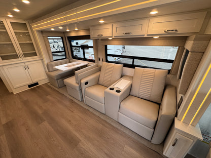 2026 Newmar Bay Star 3826