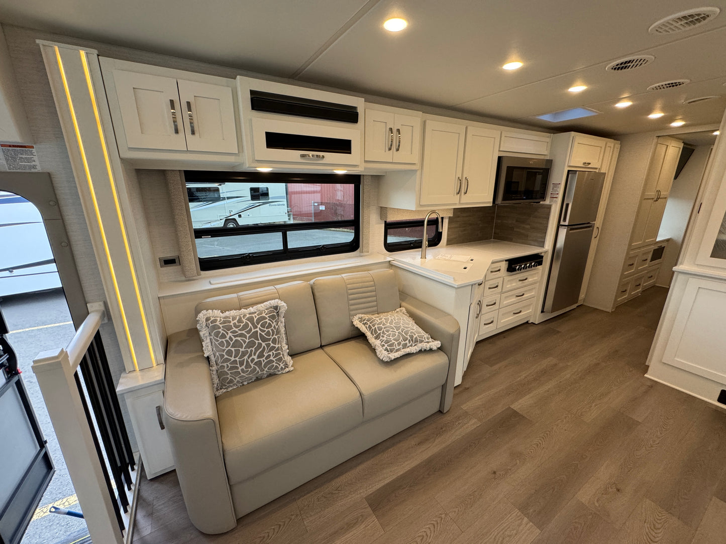 2026 Newmar Bay Star 3826