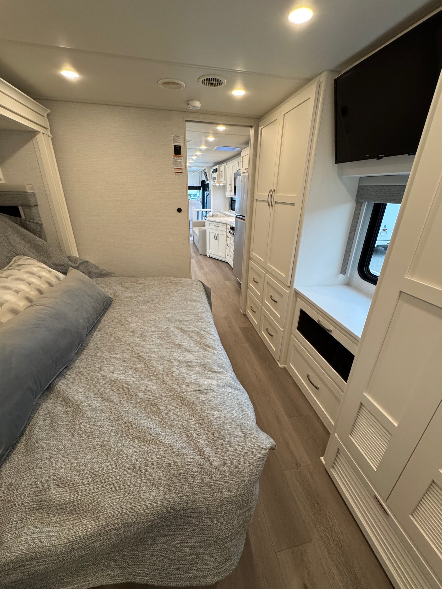 2026 Newmar Bay Star 3826