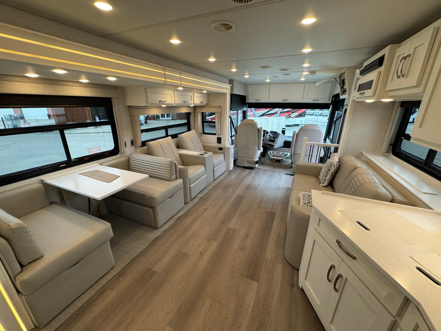 2026 Newmar Bay Star 3826