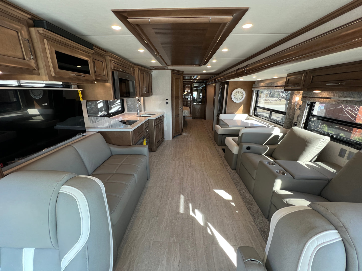 2024 Newmar Ventana 3809