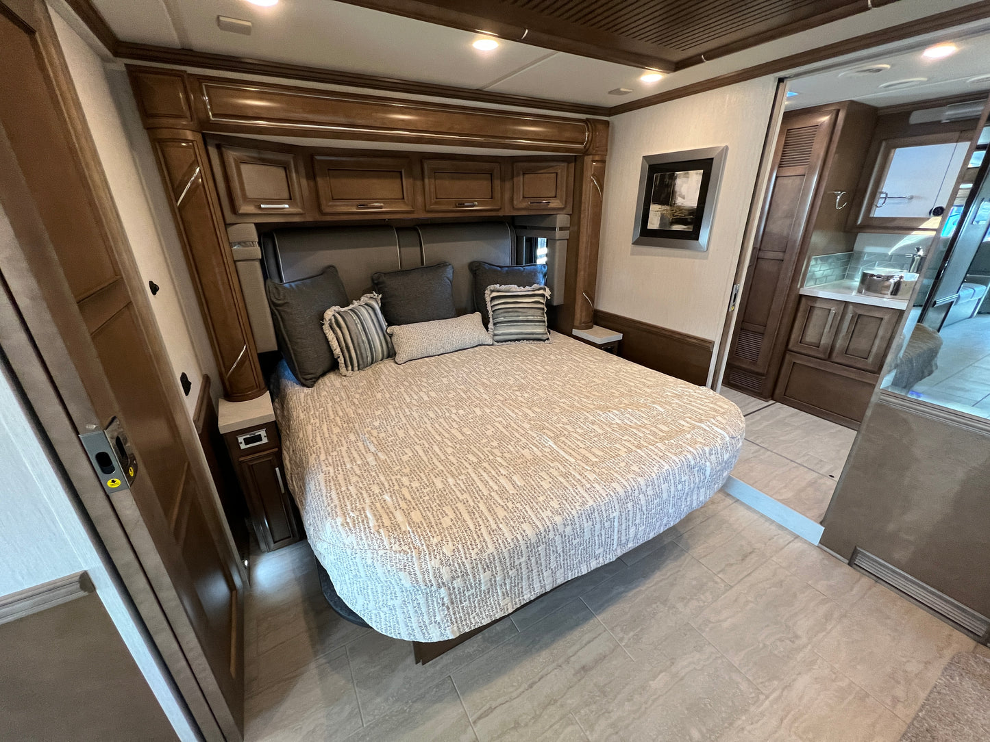 2024 Newmar Ventana 3809
