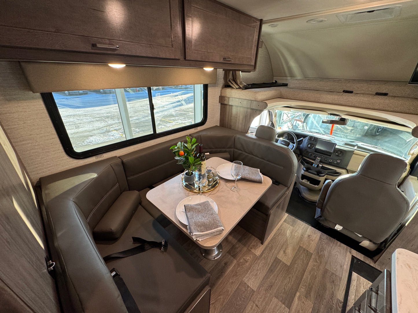 2023 Winnebago Minnie Winnie 22M