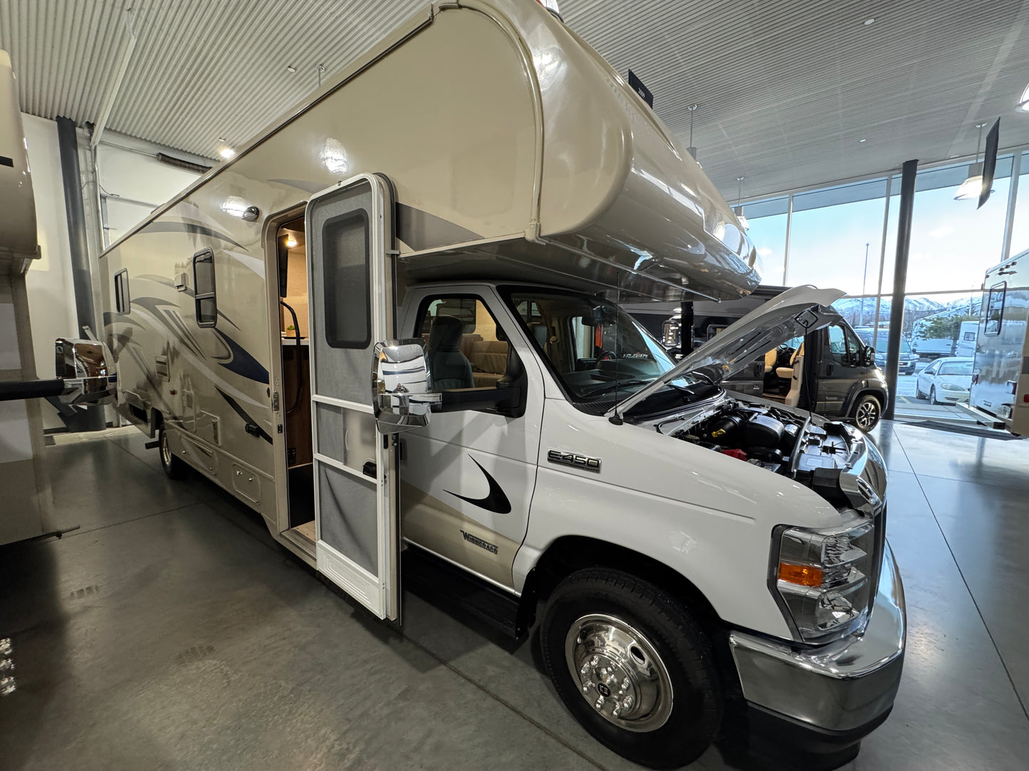 2023 Winnebago Minnie Winnie 31K