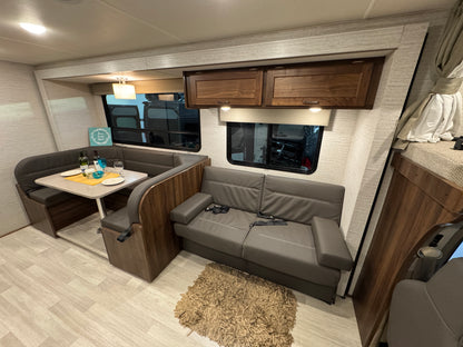 2023 Winnebago Minnie Winnie 31K