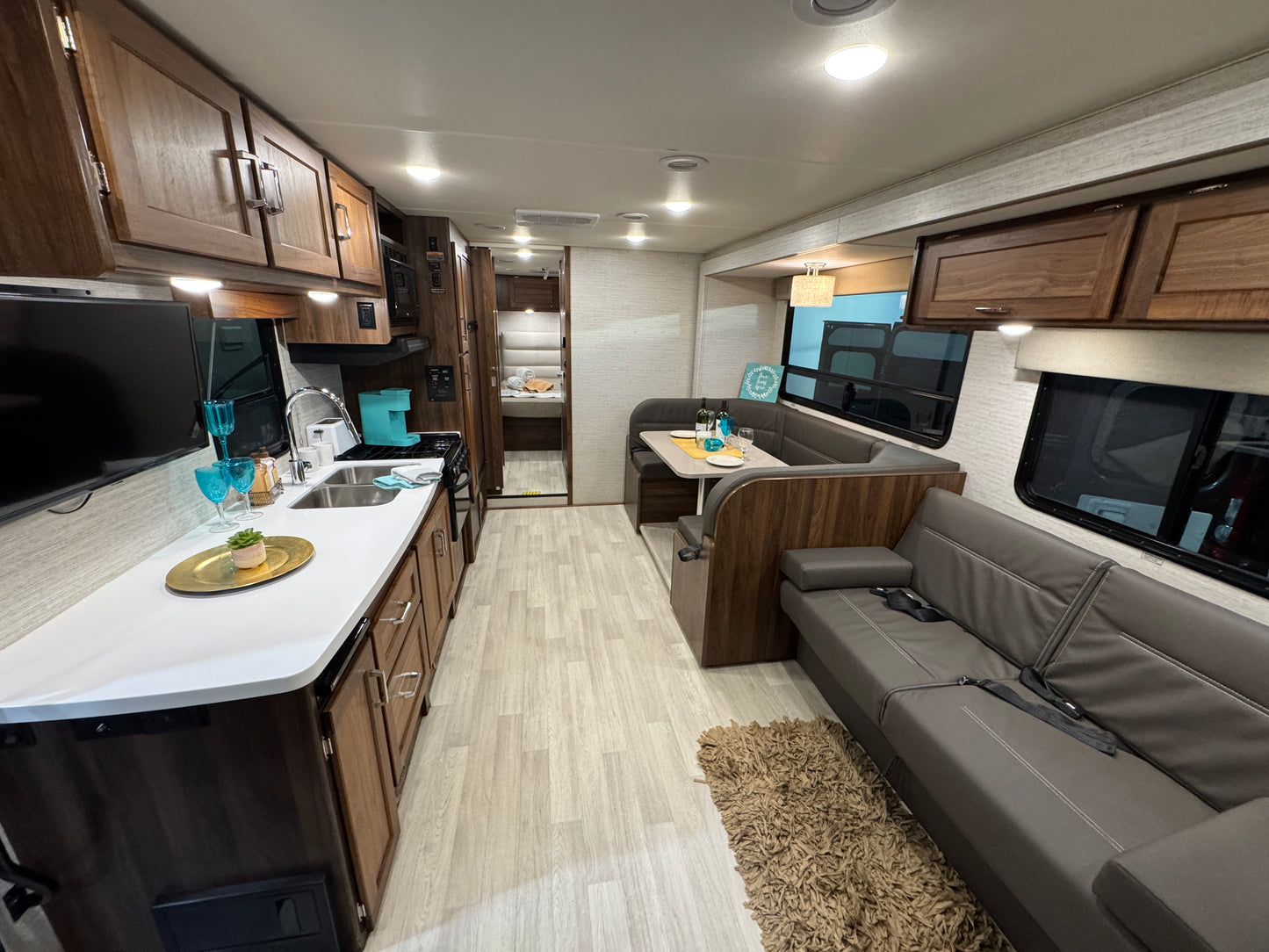 2023 Winnebago Minnie Winnie 31K
