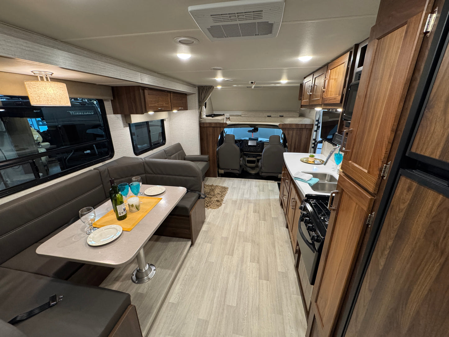 2023 Winnebago Minnie Winnie 31K
