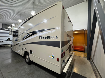 2023 Winnebago Minnie Winnie 25B (SOLD OUT)