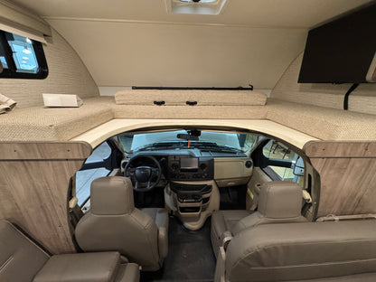 2023 Winnebago Minnie Winnie 25B (SOLD OUT)