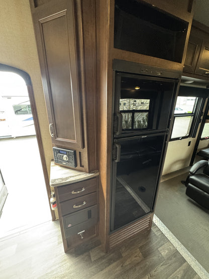 2016 Keystone Vapor Lite 26-V Toy Hauler