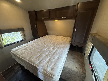 2016 Keystone Vapor Lite 26-V Toy Hauler