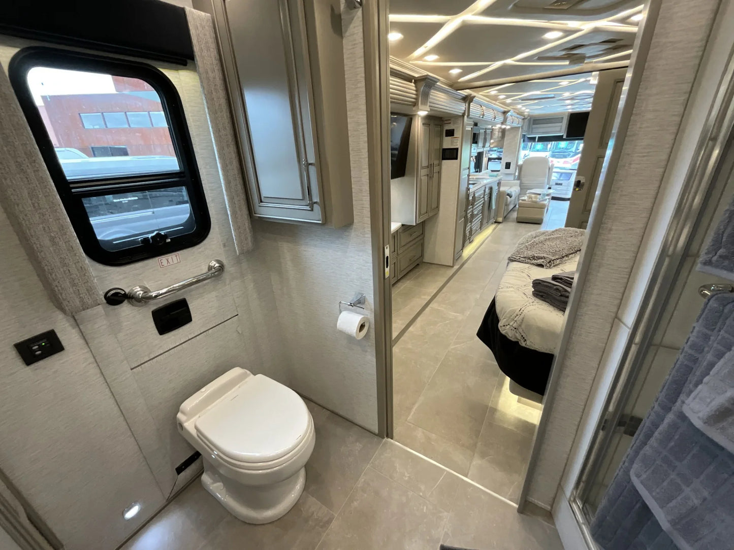 2024 Newmar Mountain Aire 3825