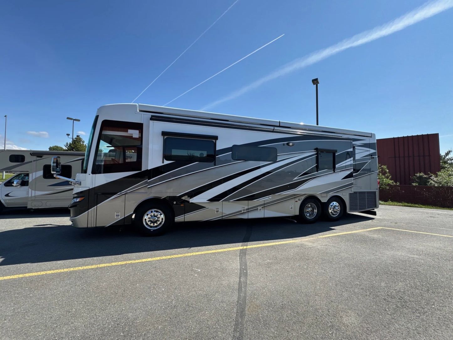 2024 Newmar Mountain Aire 3825
