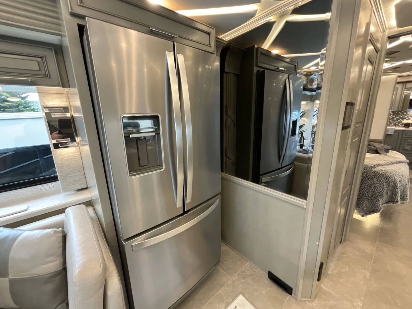2024 Newmar Mountain Aire 3825