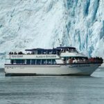 Kenai Fjords Tour at Alaskan Glacier